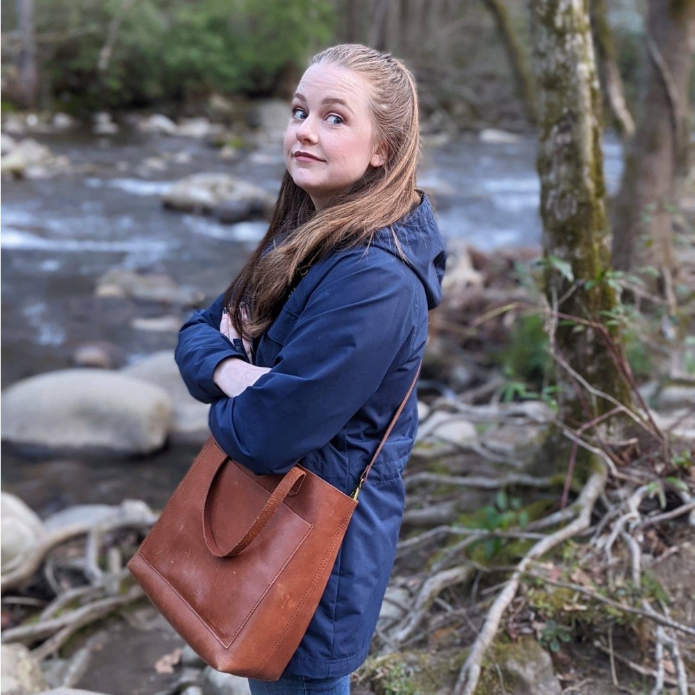 Meet your Posher, Jessica